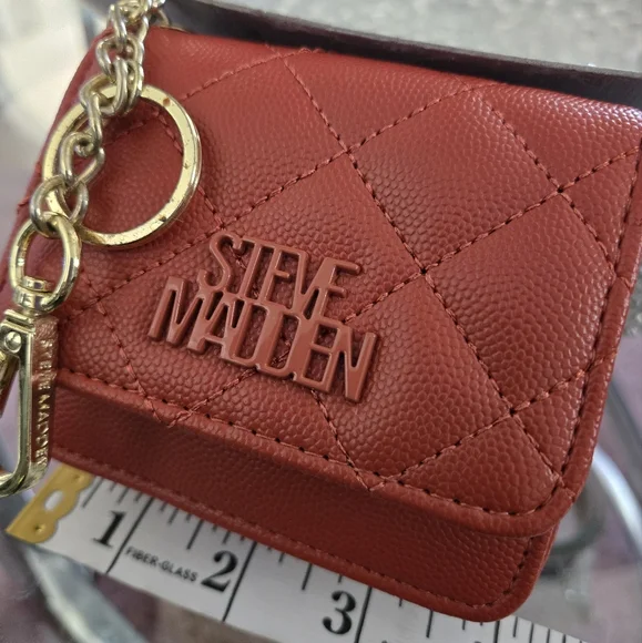 Steve Madden Keychain Pouch - Picture 2 of 6